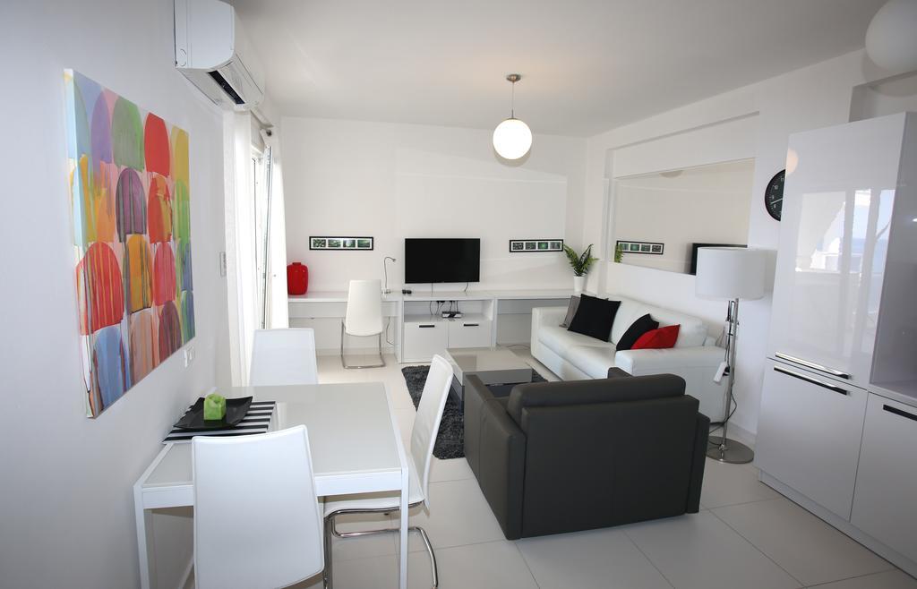 White Residence Luxury Apartments Sarande Exterior photo