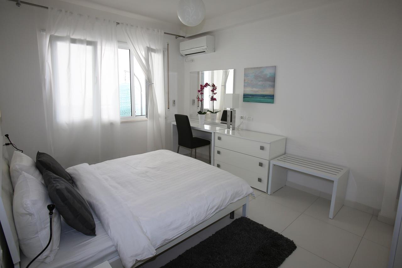 White Residence Luxury Apartments Sarande Exterior photo